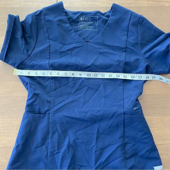 Figs Women’s Limited Edition Inala V-Neck Scrub Top Navy Blue Side Zipper Rolled - Picture 10 of 11